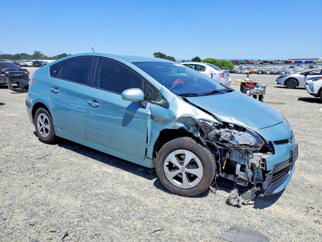 2015 Toyota Prius Two - Фото 4