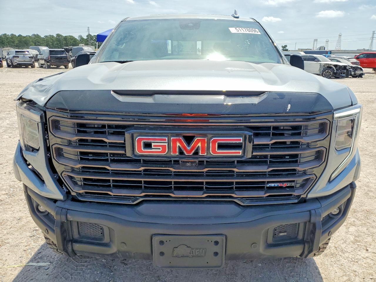 2026 GMC Sierra K1500 At4X - Фото 5