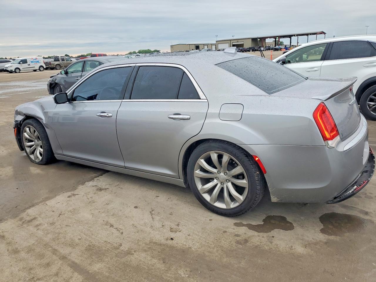 2018 Chrysler 300 Limited - Image 2