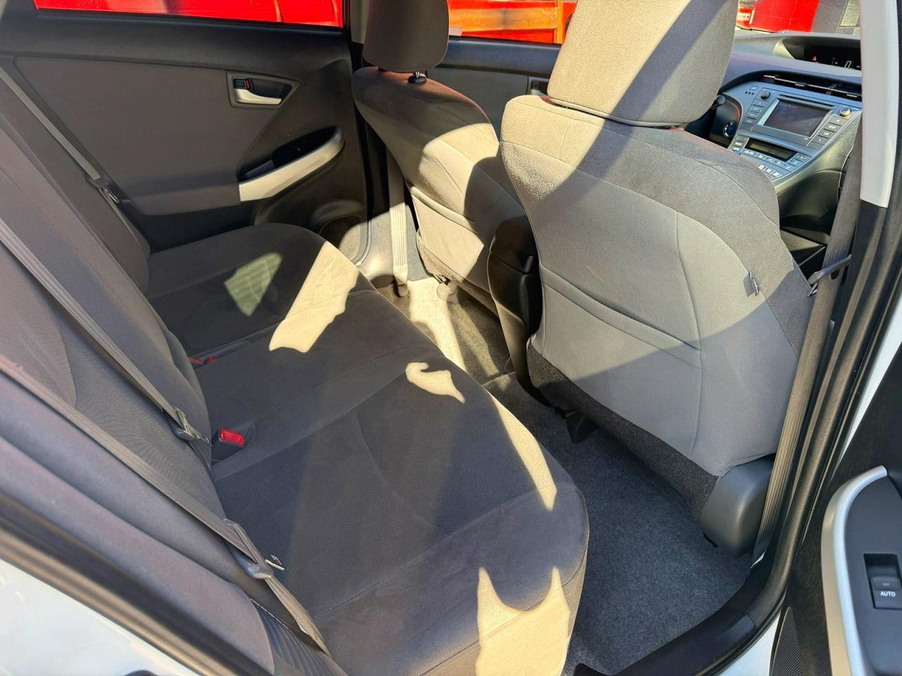 2015 Toyota Prius Two - Image 6
