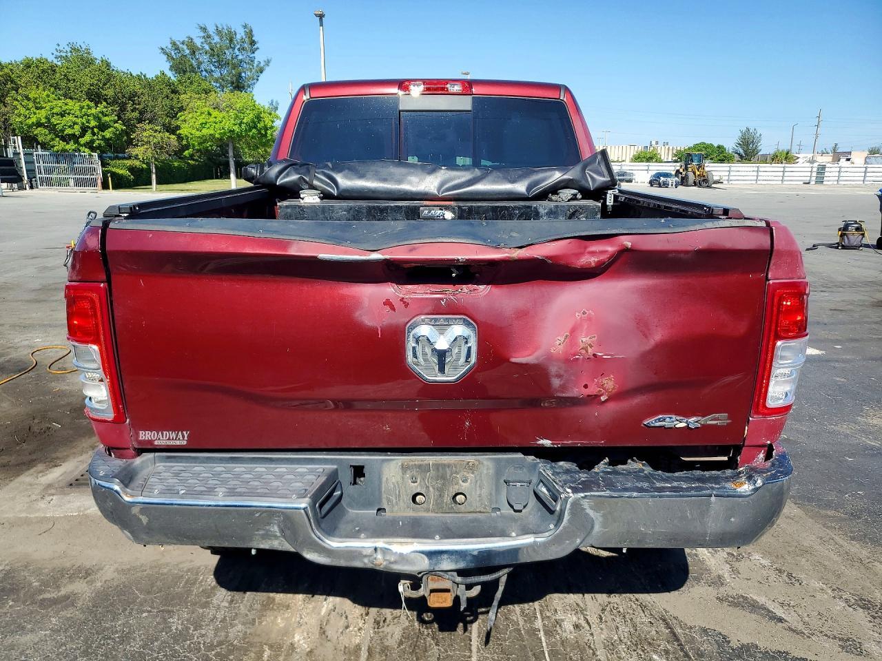 2022 Ram 2500 Tradesman - Image 6