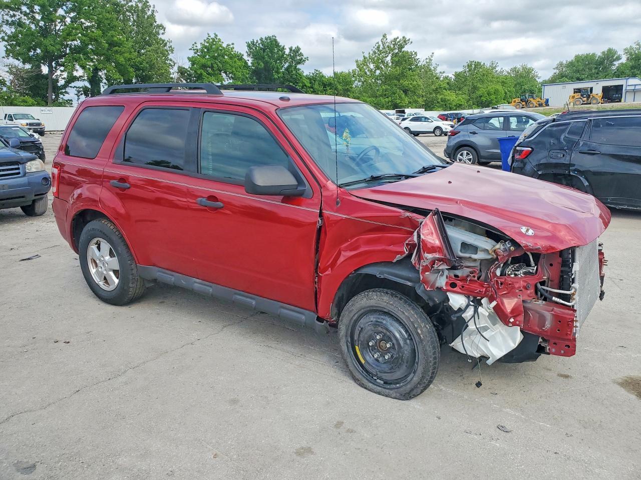 2011 Ford Escape Xlt - Фото 4