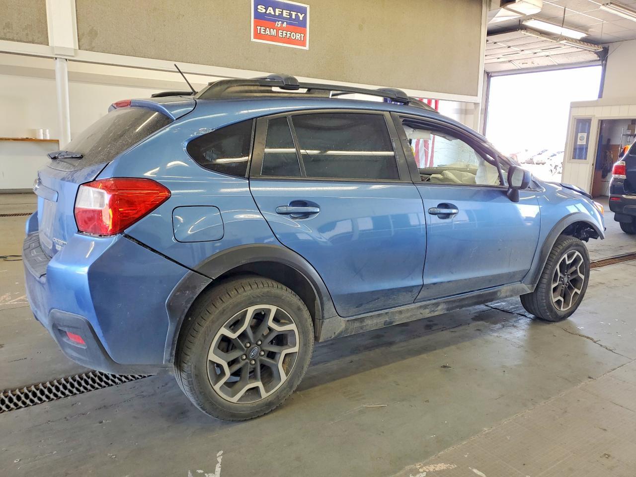 2017 Subaru Crosstrek Premium - Фото 3