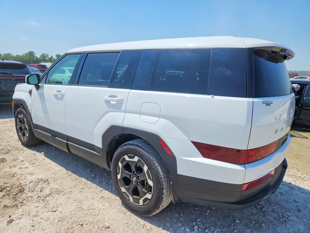2025 Hyundai Santa Fe Se - Image 2