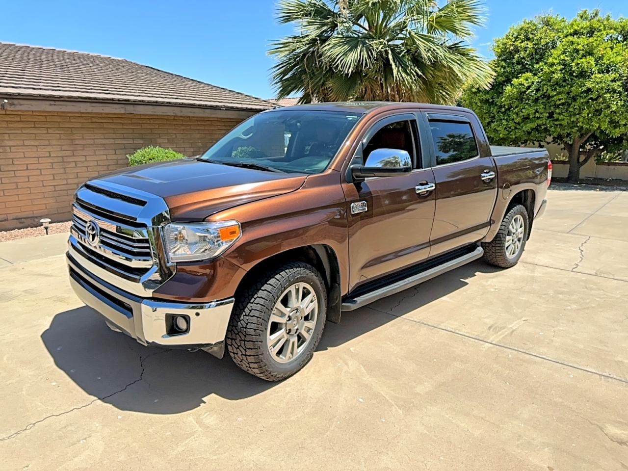 2016 Toyota Tundra 1794 Edition - Фото 2