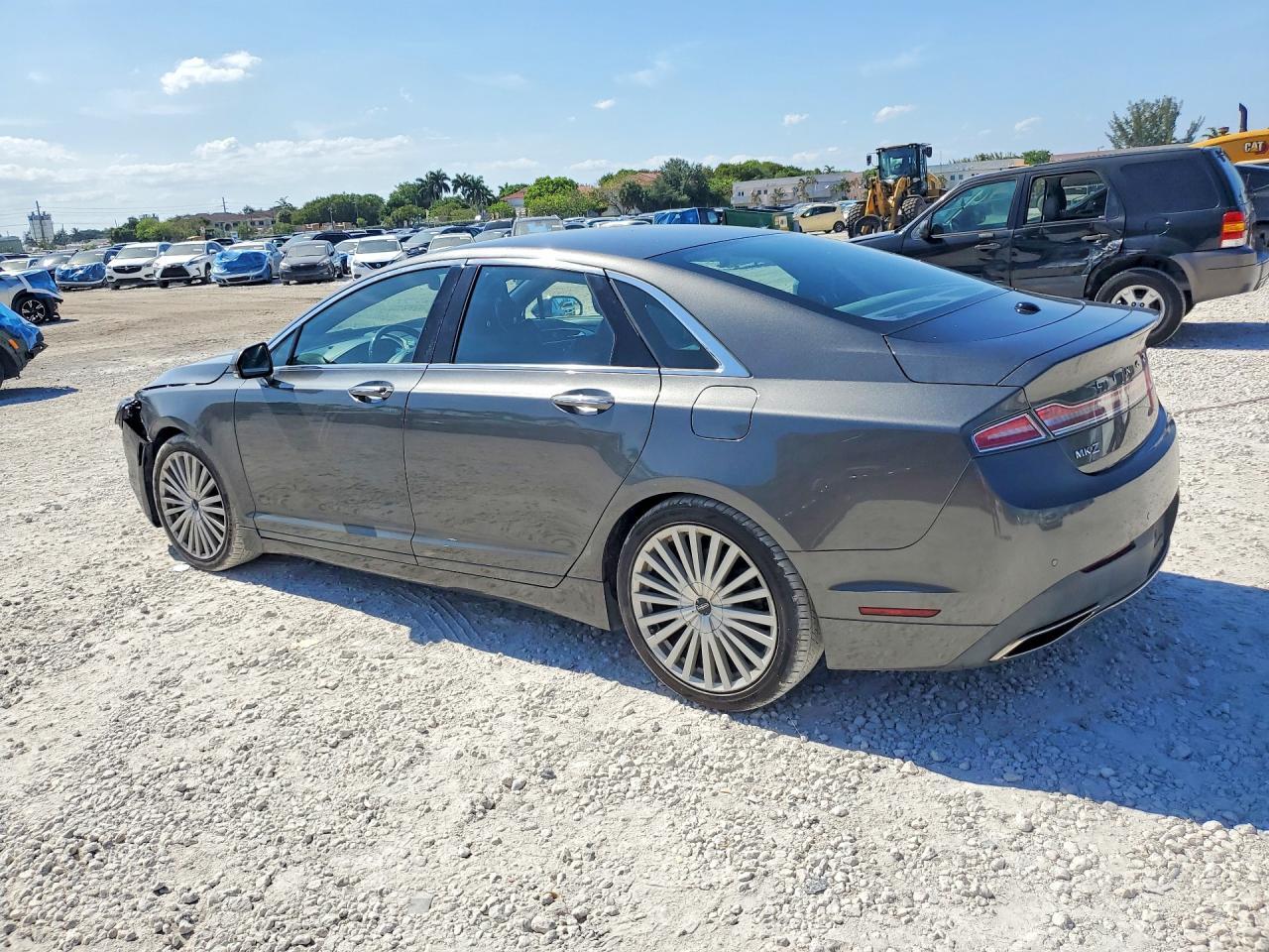2017 Lincoln Mkz Hybrid Reserve - Image 2