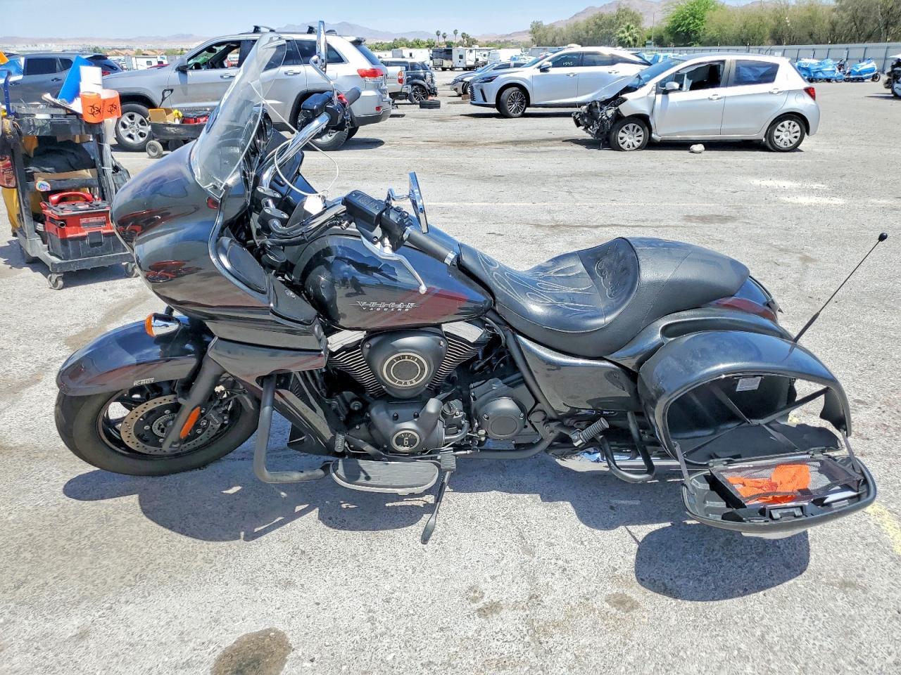2021 Kawasaki Vn1700 K - Фото 3