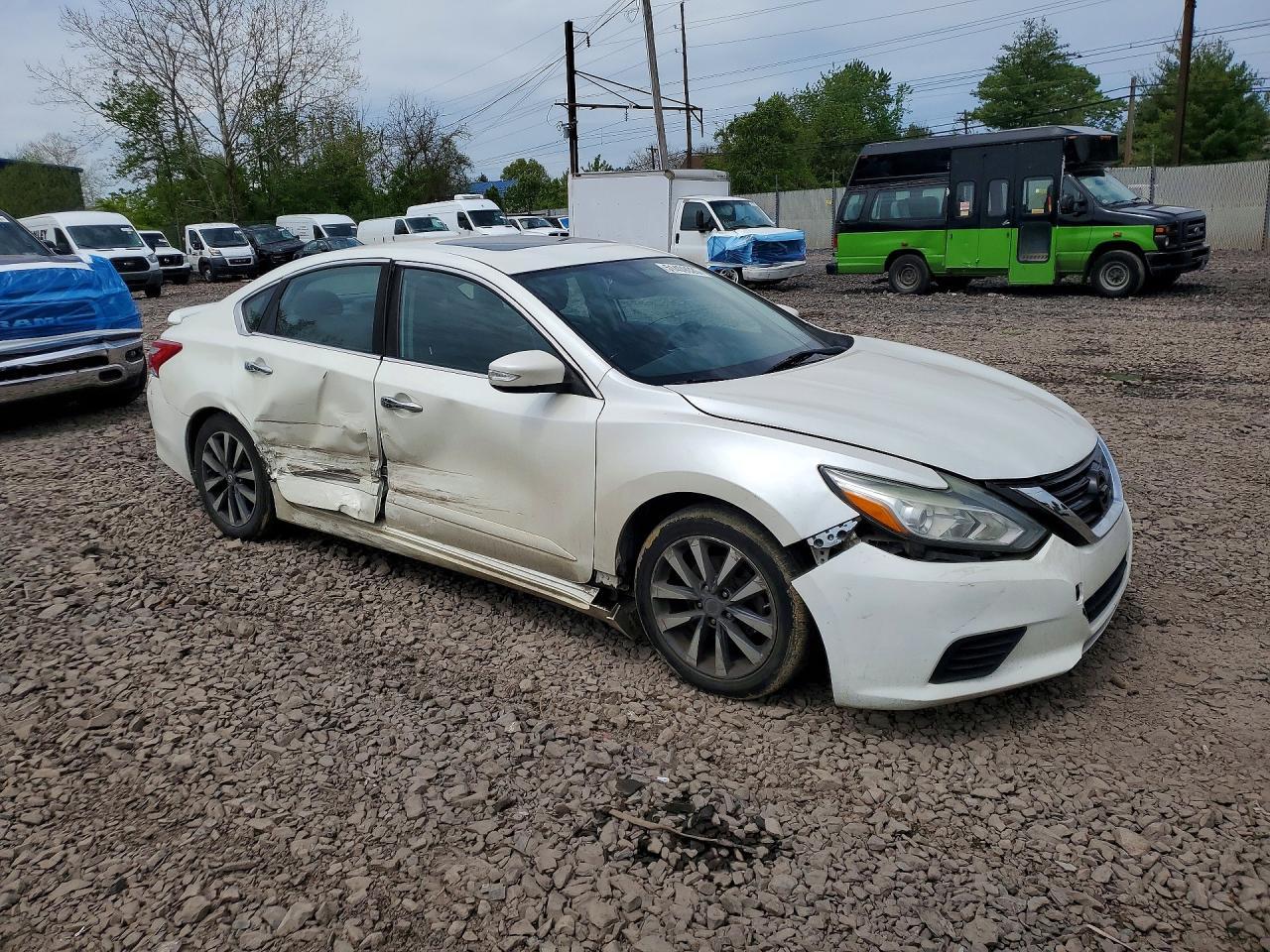 2016 Nissan Altima S/L - Фото 4