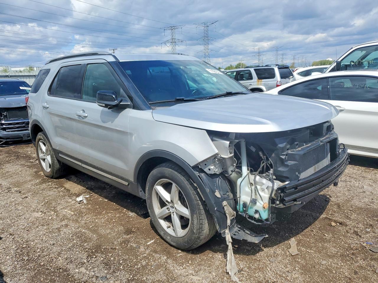 2017 Ford Explorer Xlt - Фото 4