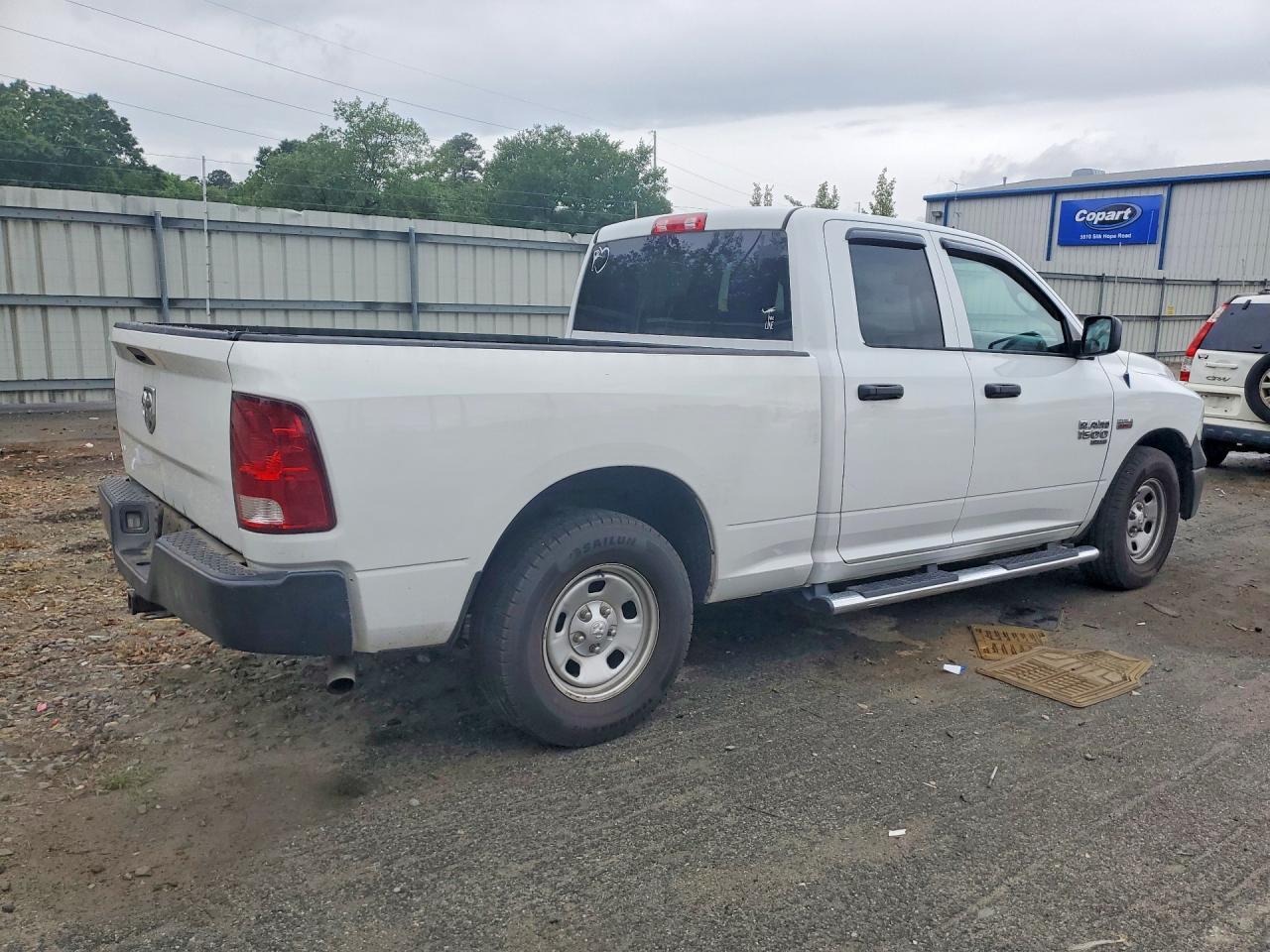 2019 Ram 1500 Classic Tradesman - Image 3
