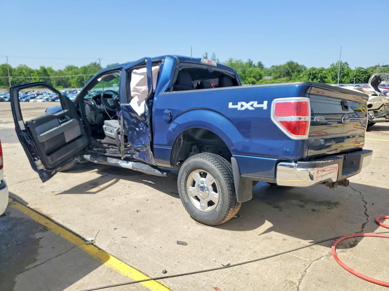 2013 Ford F150 Supercrew - Фото 2