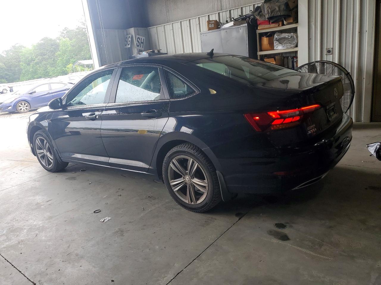 2019 Volkswagen Jetta S - Фото 2