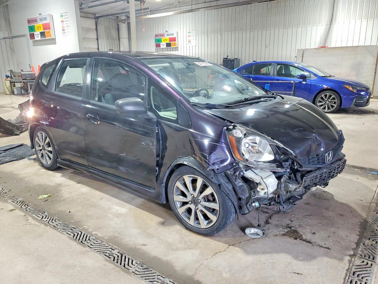 2013 Honda Fit Sport - Фото 4