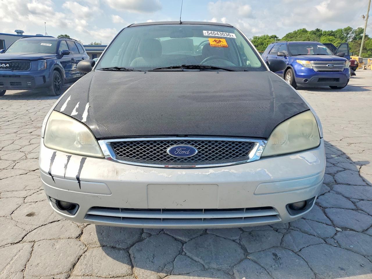 2006 Ford Focus Zx4 - Image 5