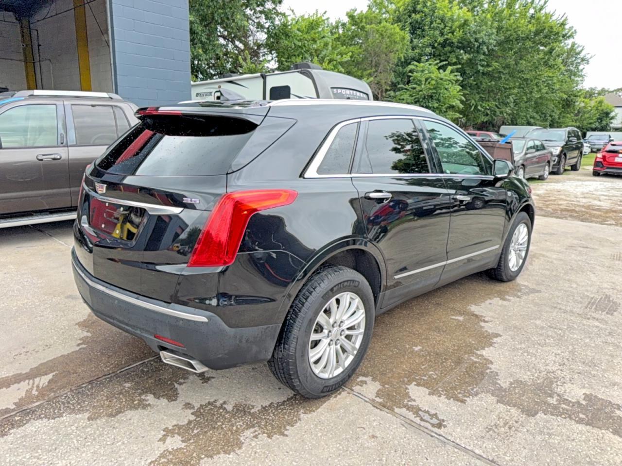 2017 Cadillac Xt5 - Image 4