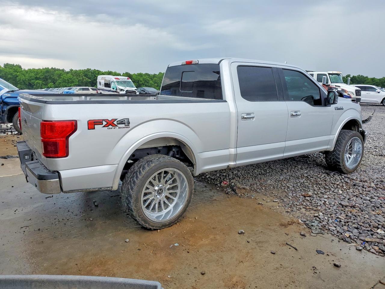 2018 Ford F150 Supercrew - Фото 3