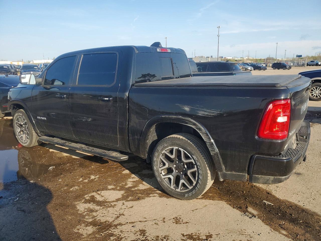 2025 Ram 1500 Laramie - Фото 2