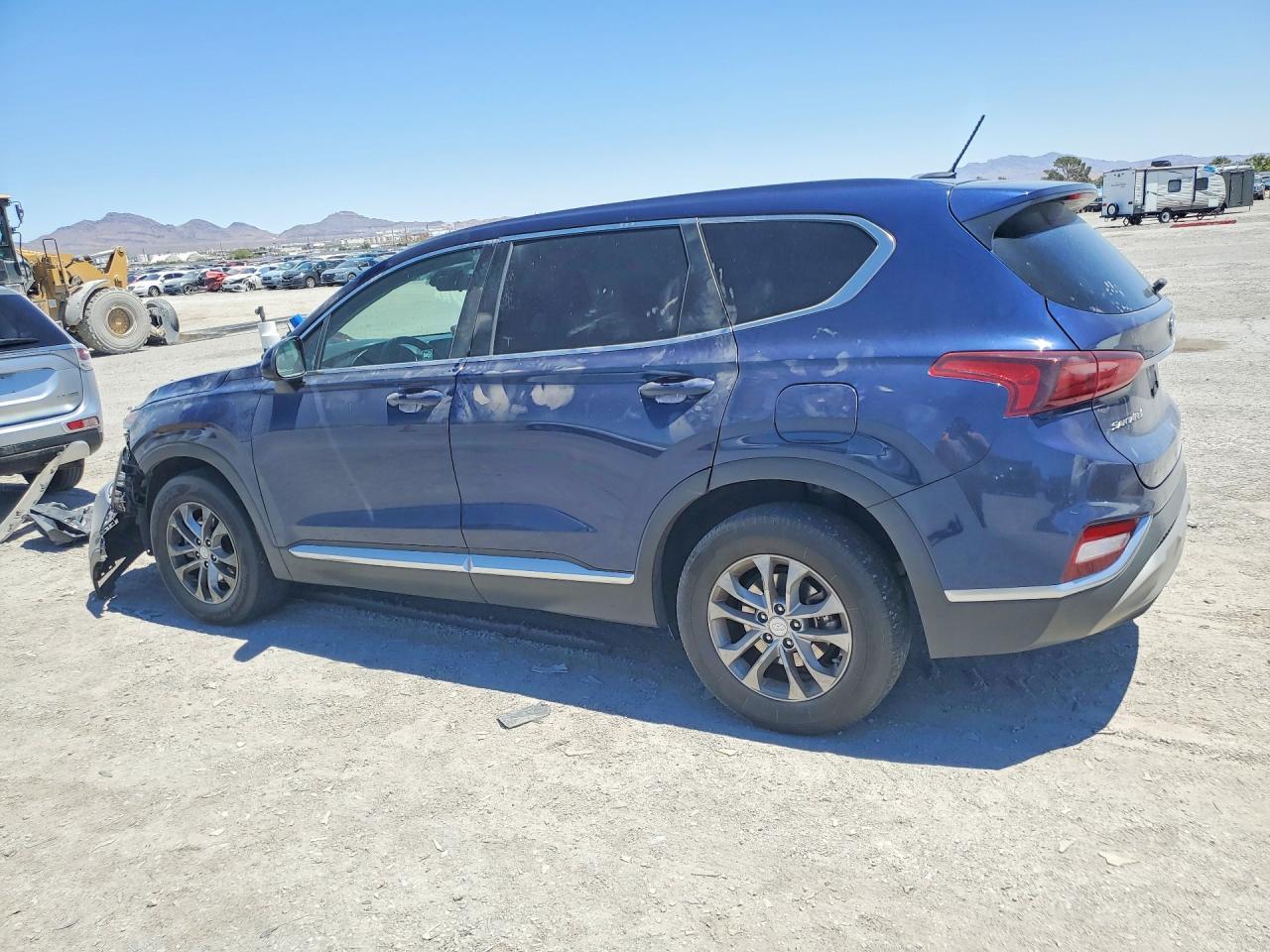 2019 Hyundai Santa Fe Se - Фото 2