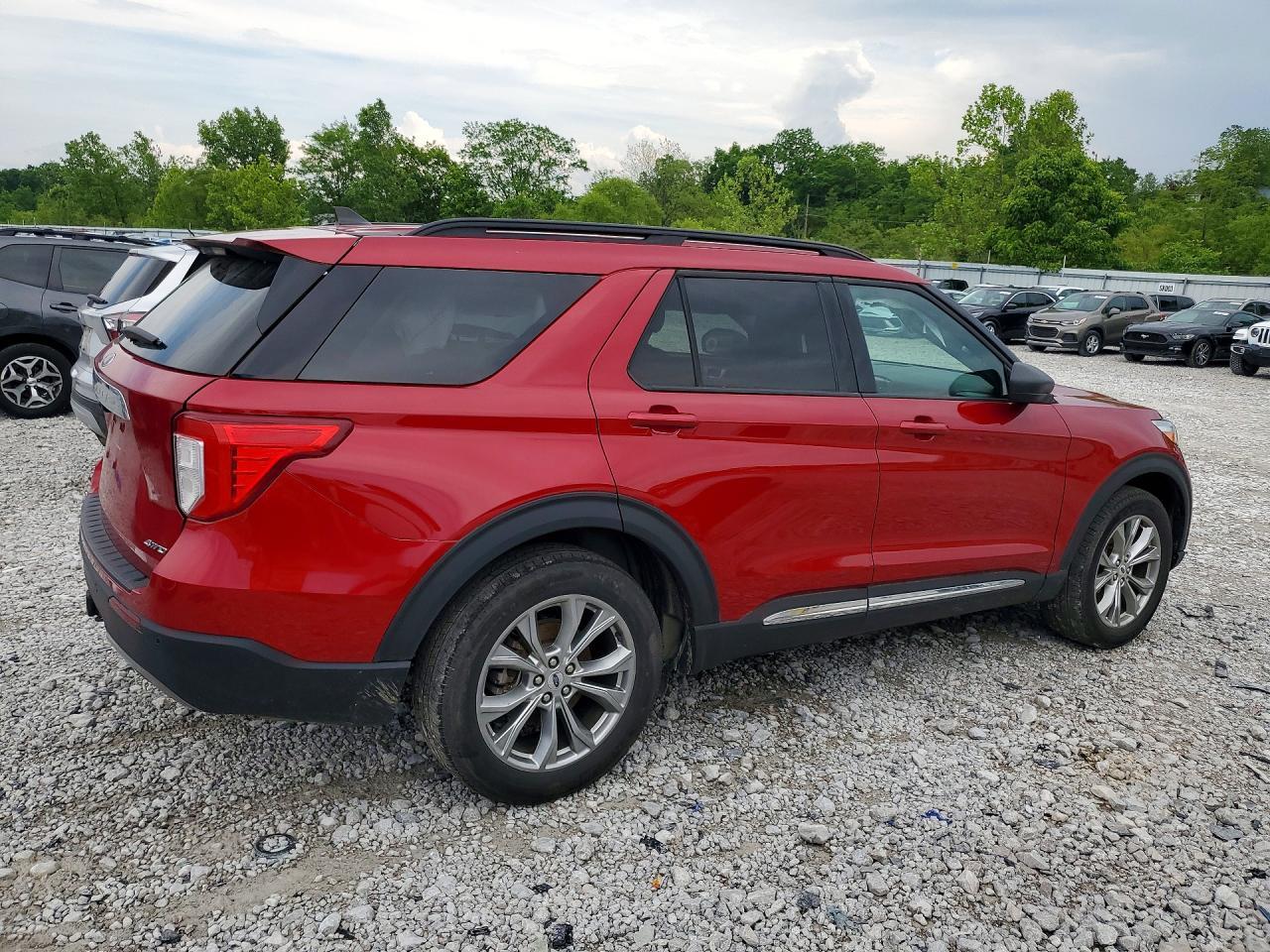 2024 Ford Explorer Xlt - Image 3