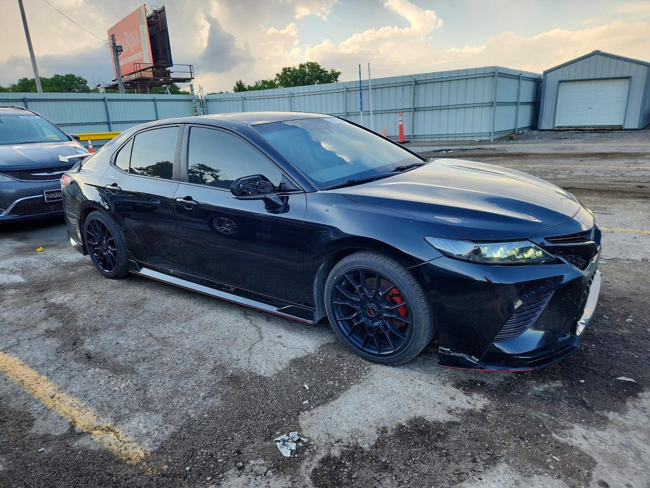 2020 Toyota Camry Trd - Фото 4