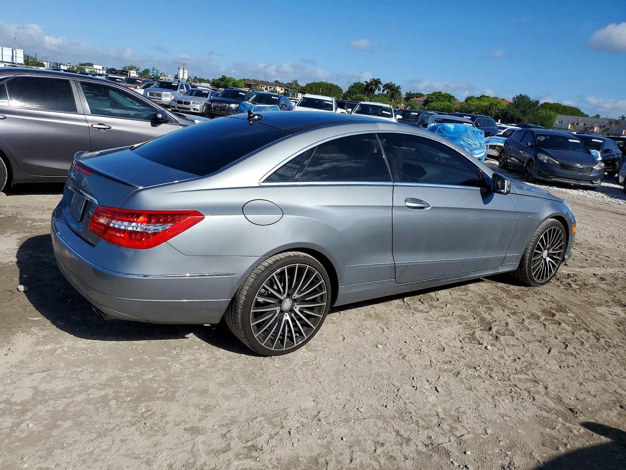 2013 Mercedes-Benz E 350 - Фото 3