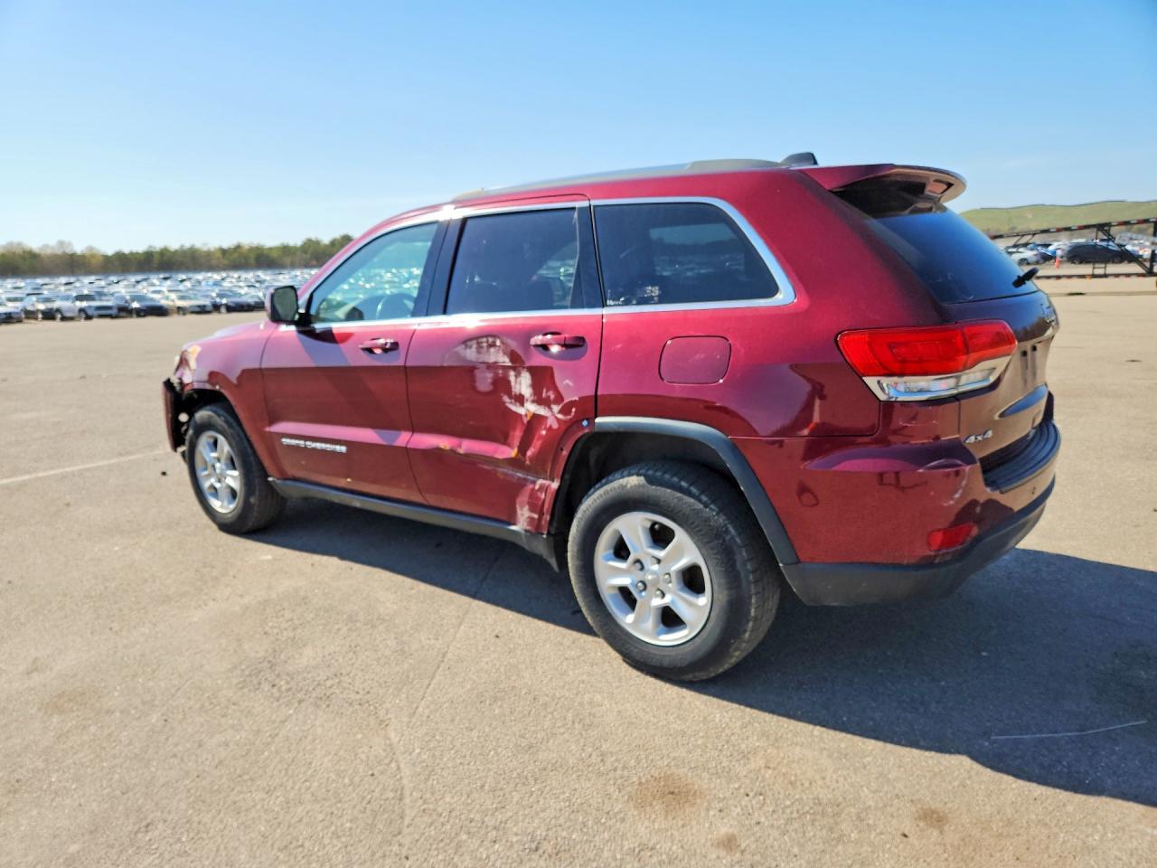2016 Jeep Grand Cherokee Laredo - Image 2