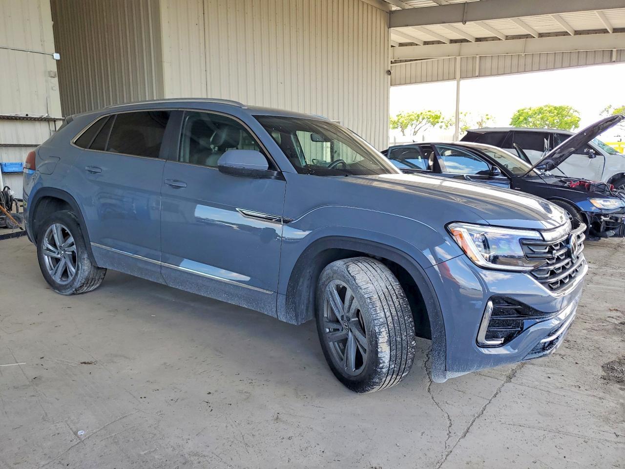 2024 Volkswagen Atlas Cross Sport Sel R-Line - Фото 4