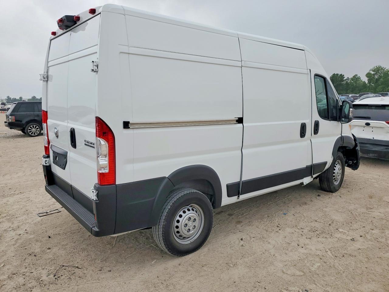 2025 Ram Promaster 1500 Delivery Van - Фото 3