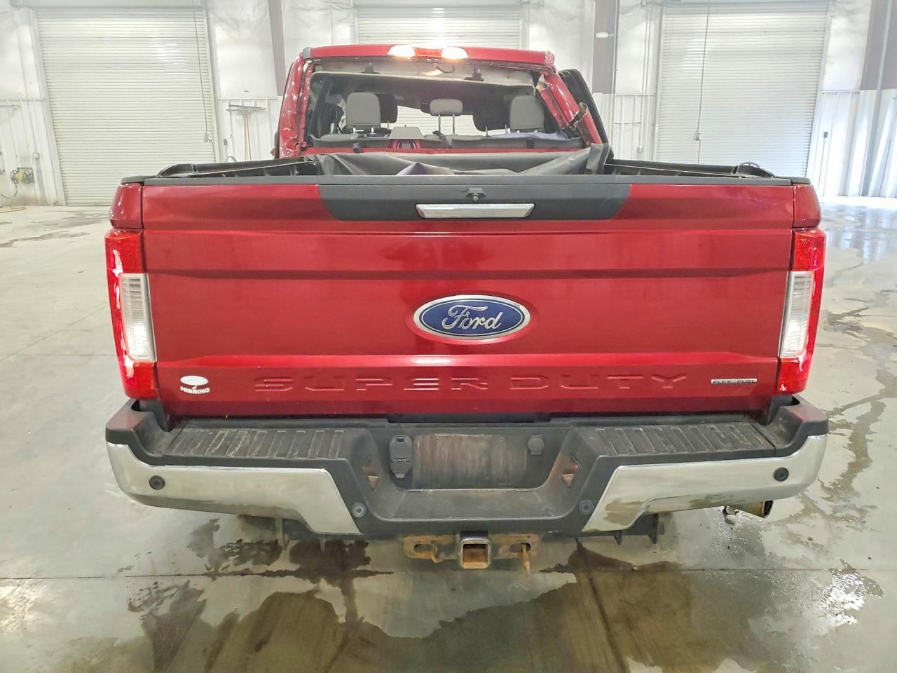 2017 Ford F350 Super Duty - Image 6