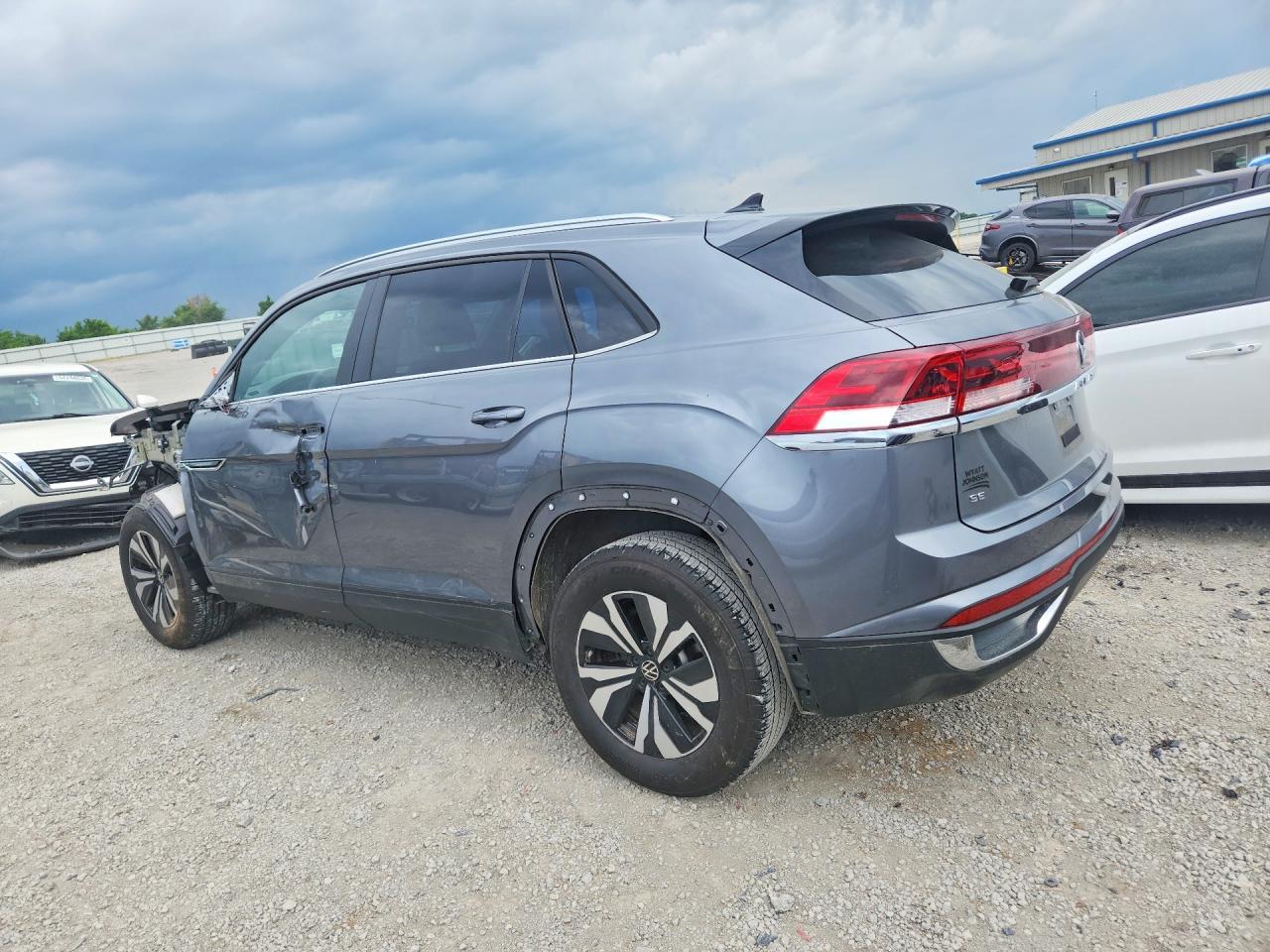2025 Volkswagen Atlas Cross Sport Se - Фото 2