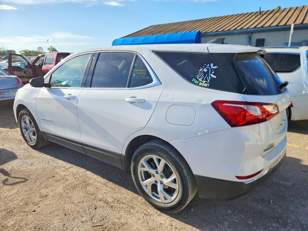 2020 Chevrolet Equinox Lt - Image 2