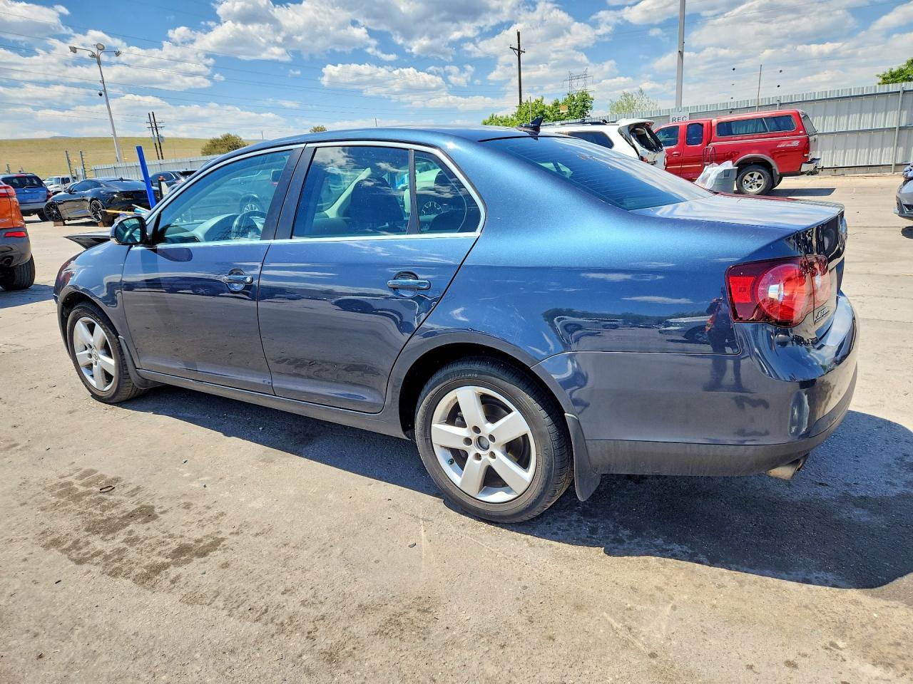 2009 Volkswagen Jetta Se - Фото 2