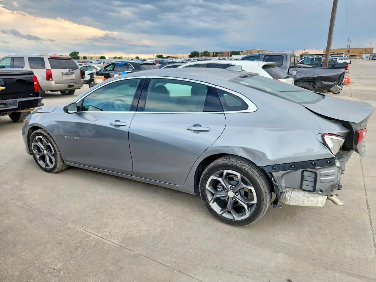 2024 Chevrolet Malibu Lt - Фото 2