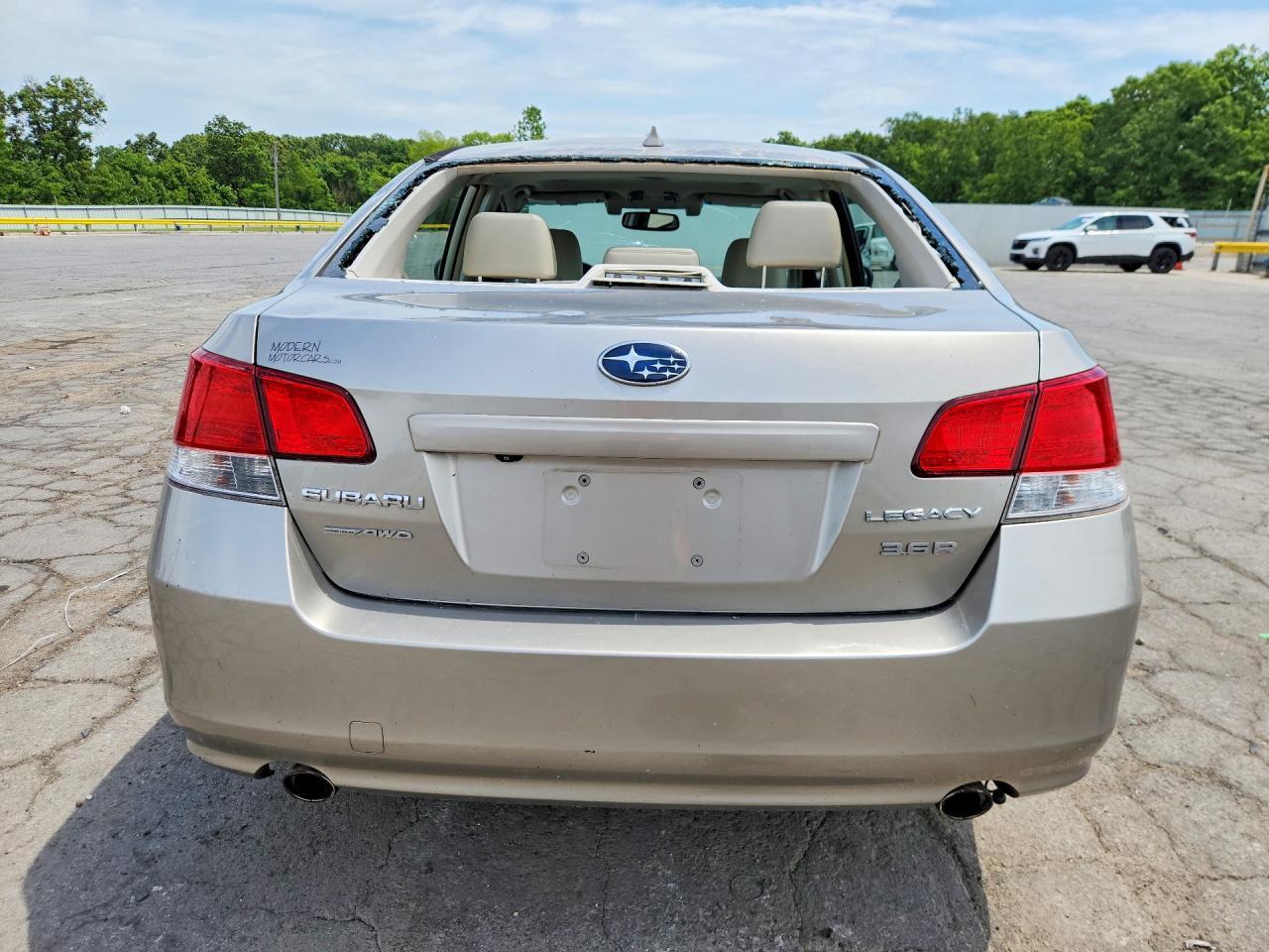 2014 Subaru Legacy 3.6R Limited - Image 6
