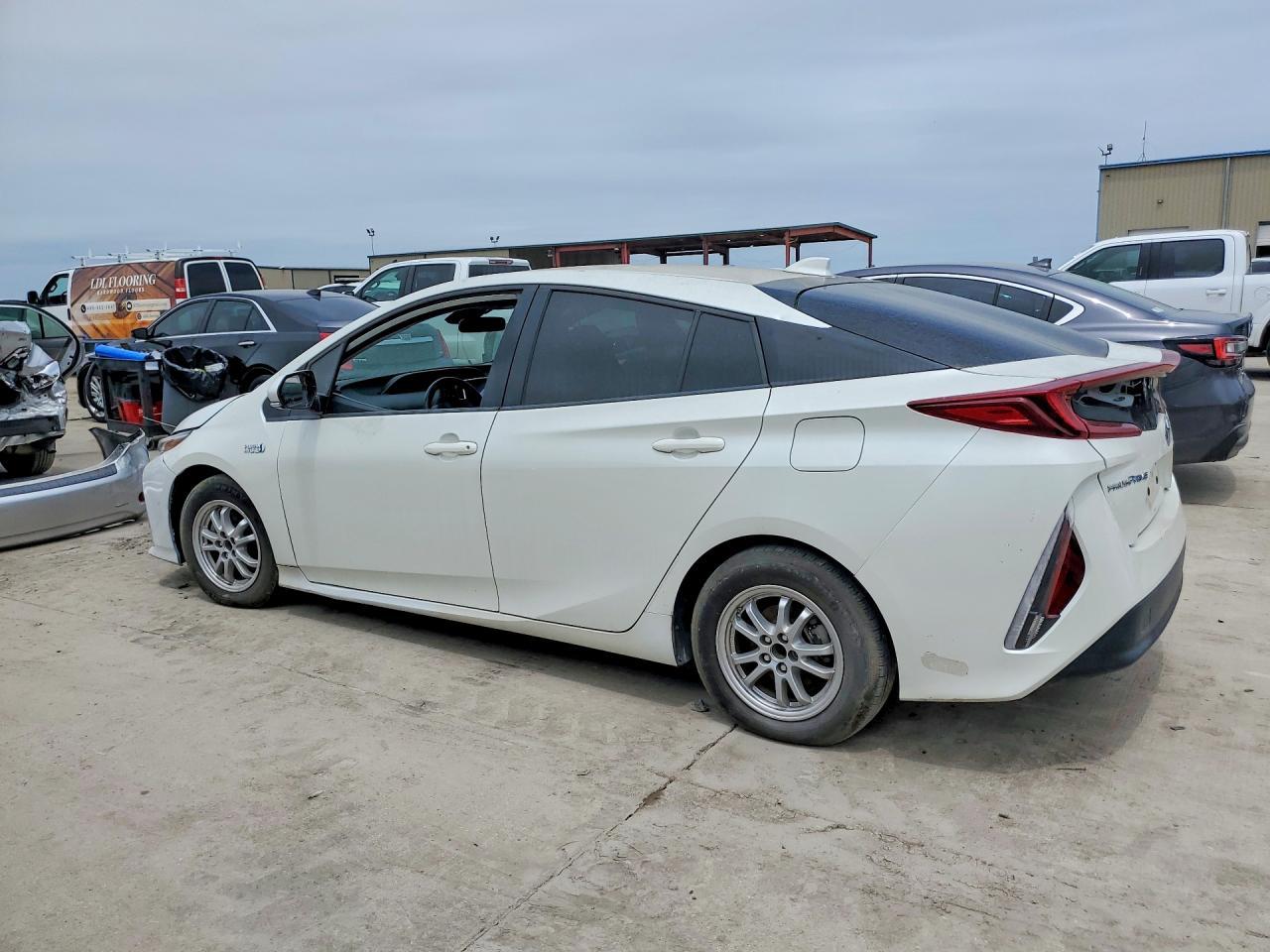 2020 Toyota Prius Prime Xle - Фото 2