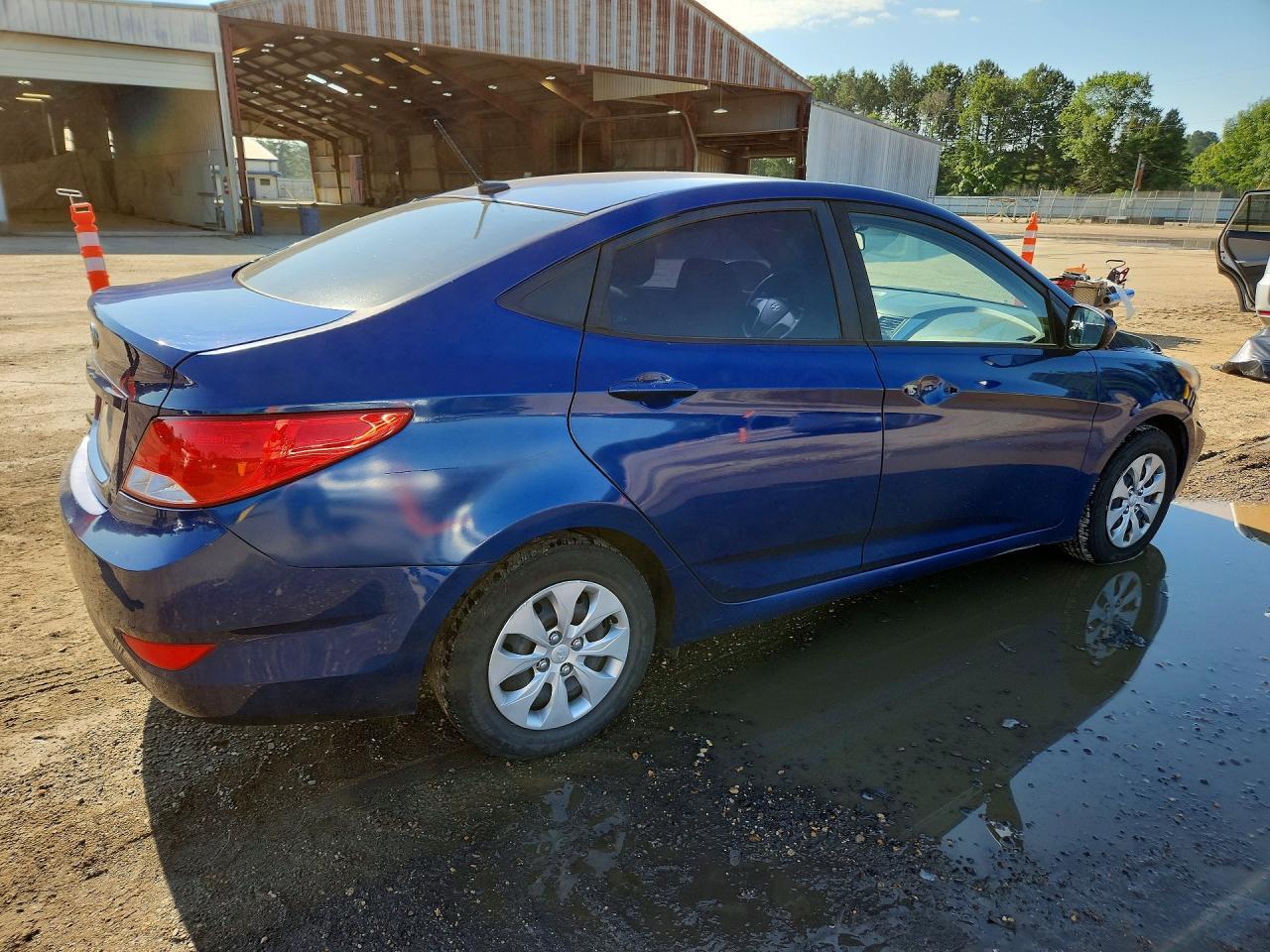 2017 Hyundai Accent Se - Фото 3
