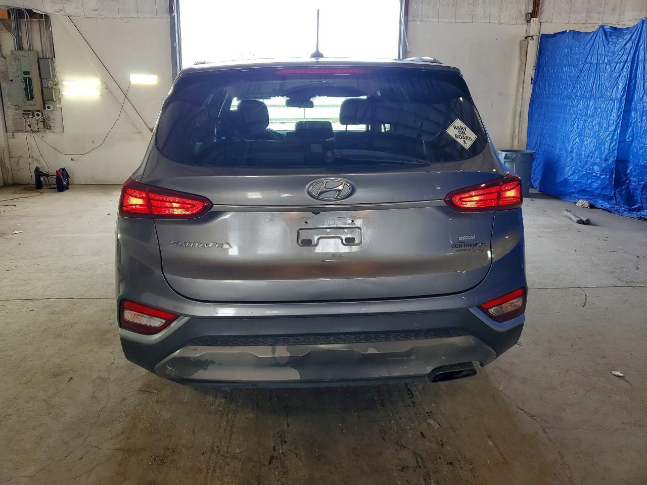 2019 Hyundai Santa Fe Se - Image 6