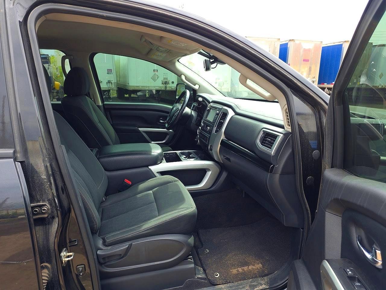 2017 Nissan Titan Xd S - Image 5
