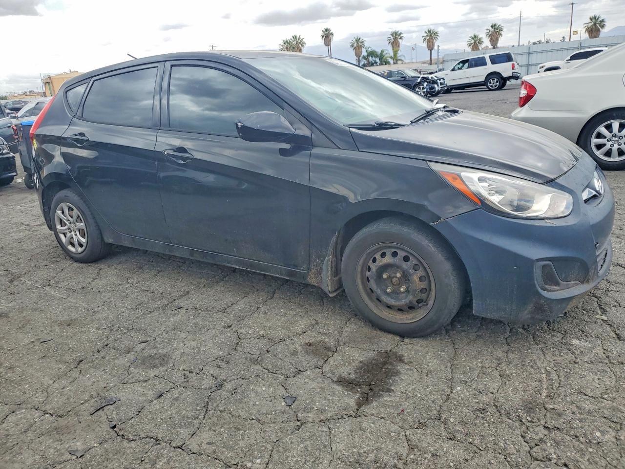 2013 Hyundai Accent Gs - Фото 4