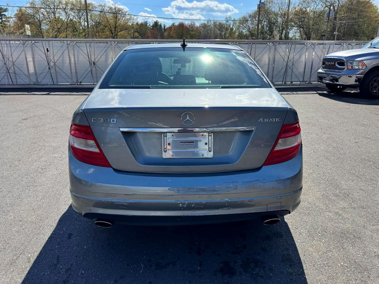 2010 Mercedes-Benz C 300 4Matic - Фото 5