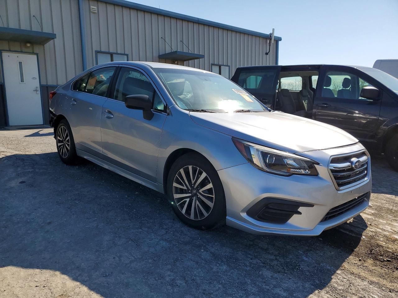 2019 Subaru Legacy 2.5I - Фото 4