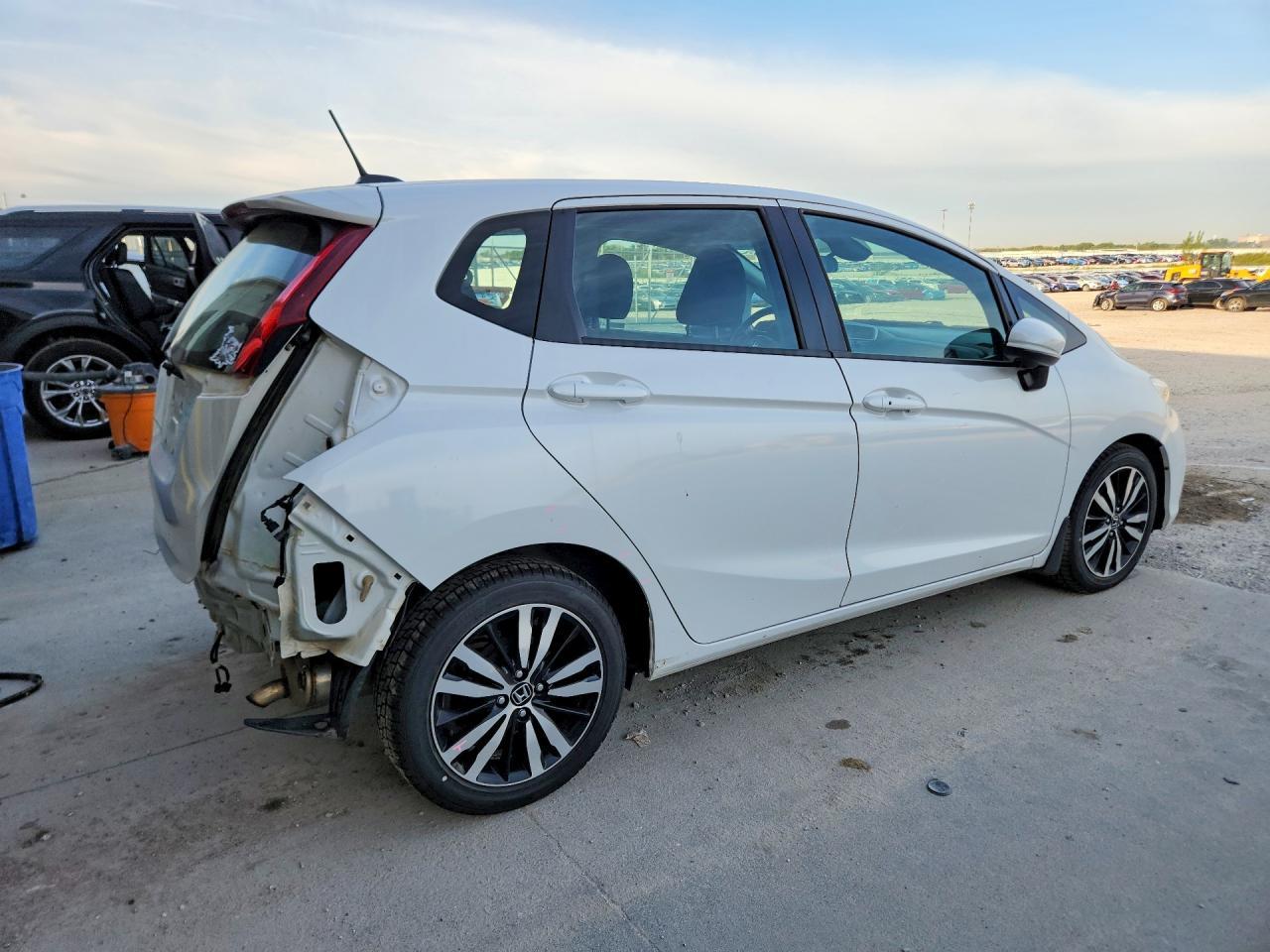 2019 Honda Fit Ex - Фото 3