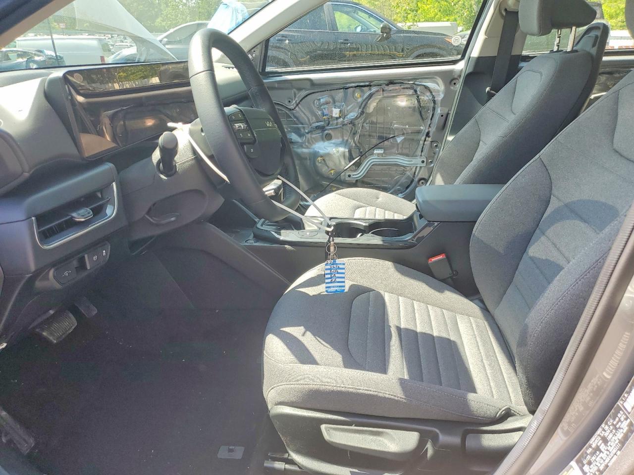2025 Kia K4 Ex - Image 7