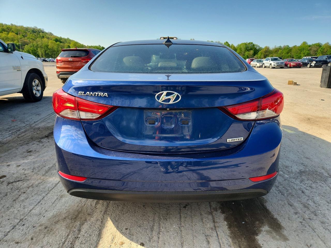2015 Hyundai Elantra Limited - Image 6