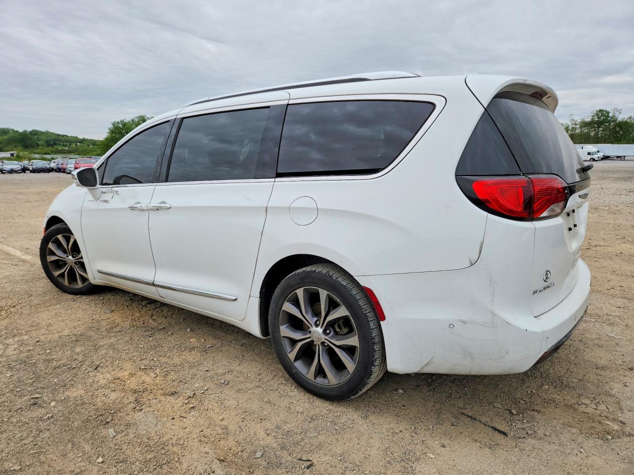 2017 Chrysler Pacifica Limited - Фото 2