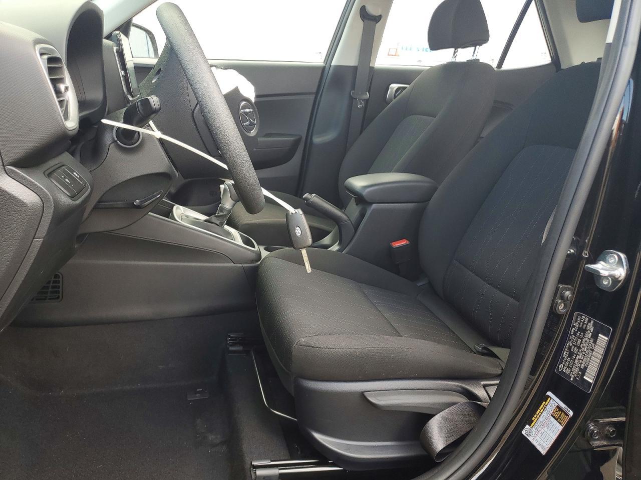 2024 Hyundai Venue Se - Image 7