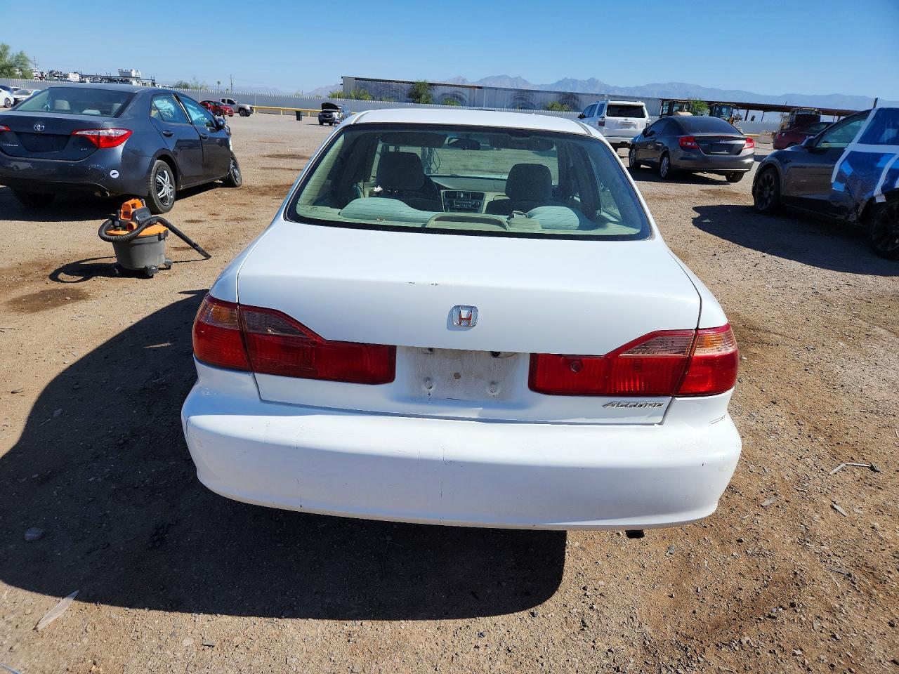 1998 Honda Accord Dx - Фото 6