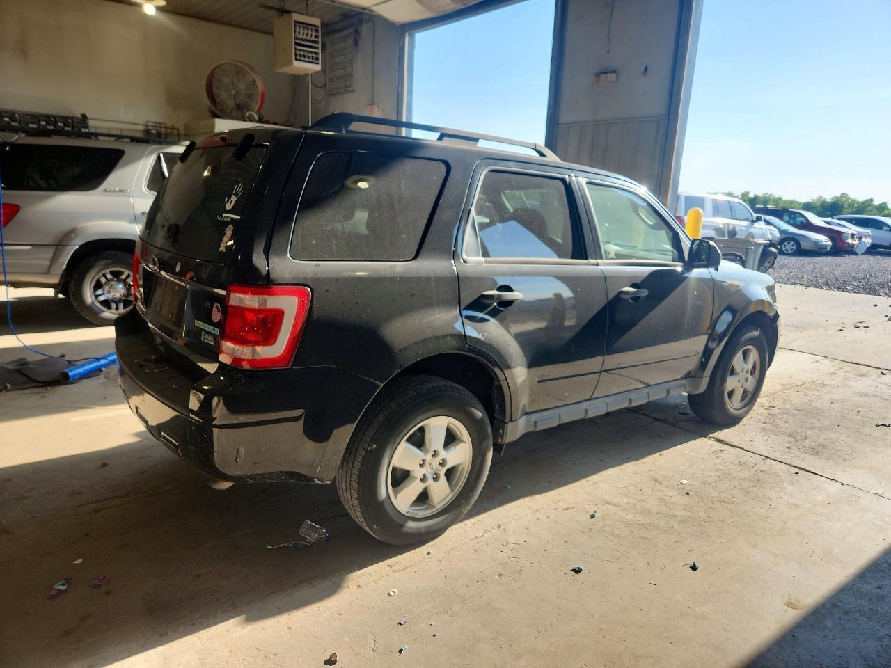 2010 Ford Escape Xlt - Image 3