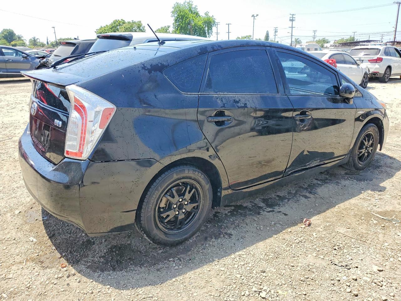 2015 Toyota Prius Two - Image 3