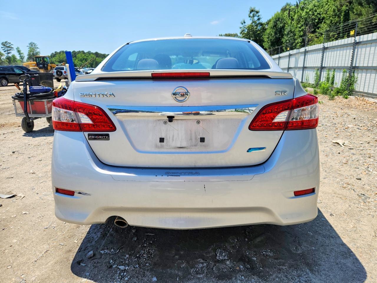 2014 Nissan Sentra Sr - Image 6
